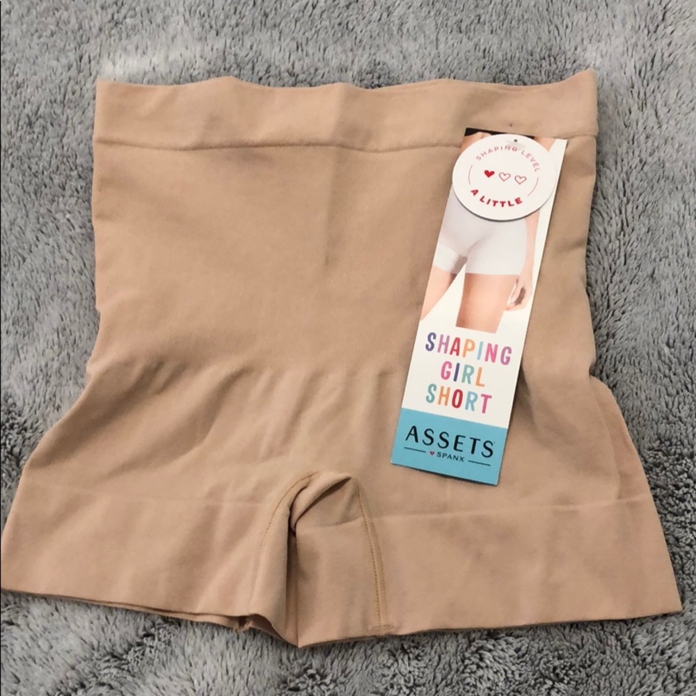 Target shaping shorts